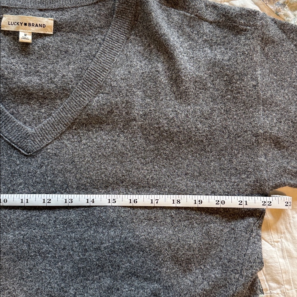 Lucky Brand Heathered Gray V-Neck Pullover Sweater - Picture 6 of 7